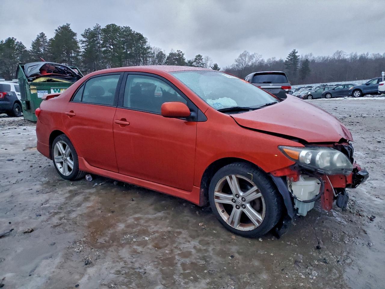 2013 TOYOTA COROLLA BASE photo 4