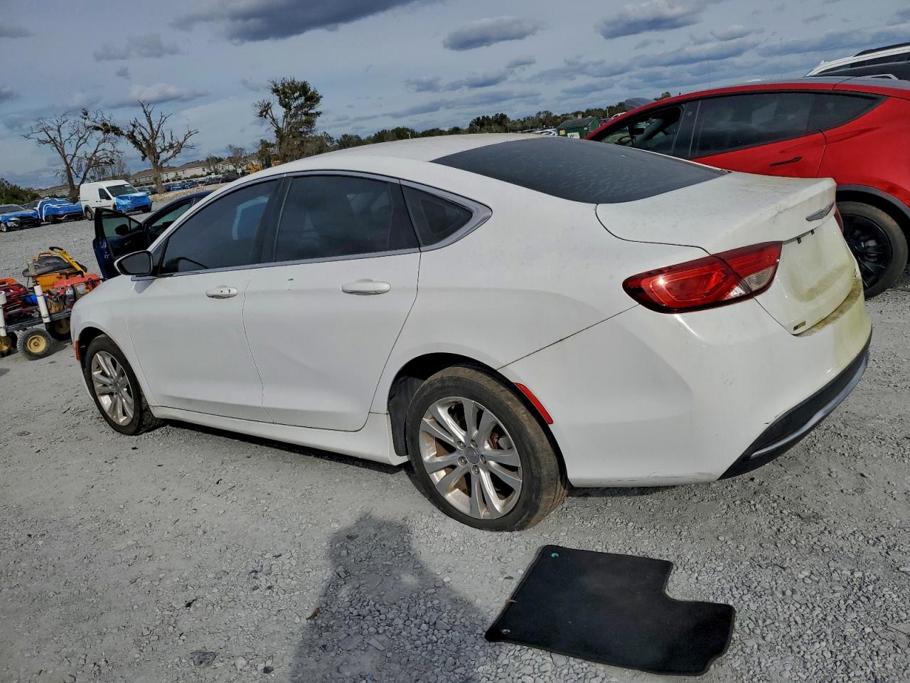 2015 CHRYSLER 200 LIMITED photo 2