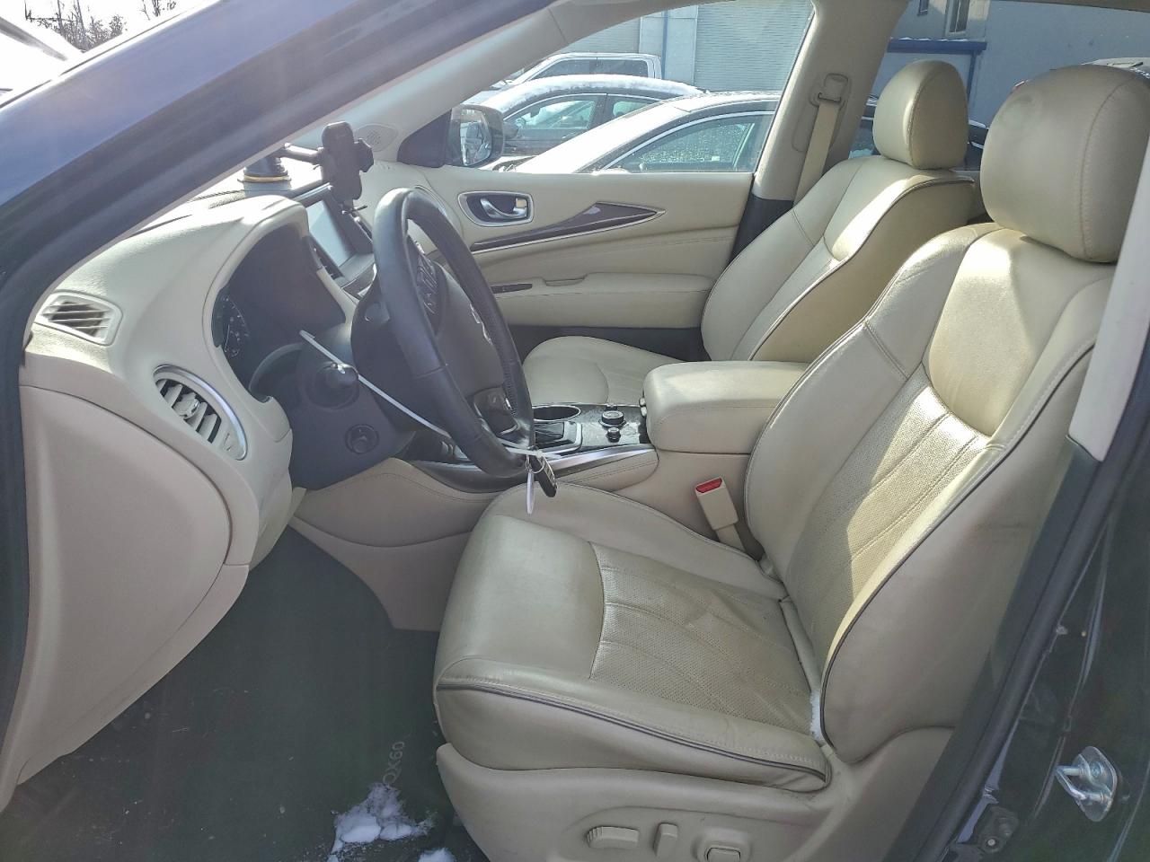 2020 INFINITI QX60 LUXE photo 7