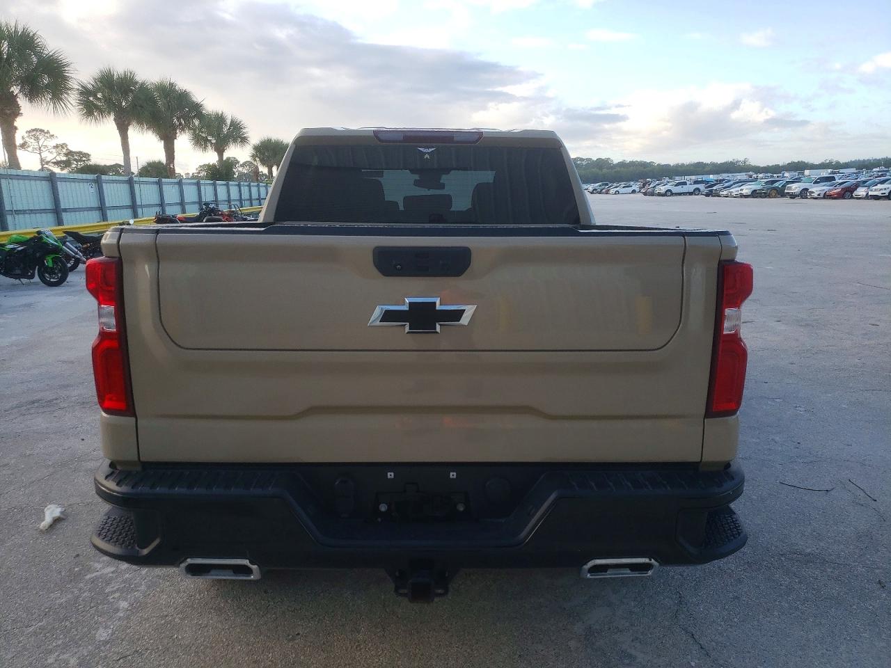 2023 CHEVROLET SILVERADO K1500 LT TRAIL BOSS photo 6
