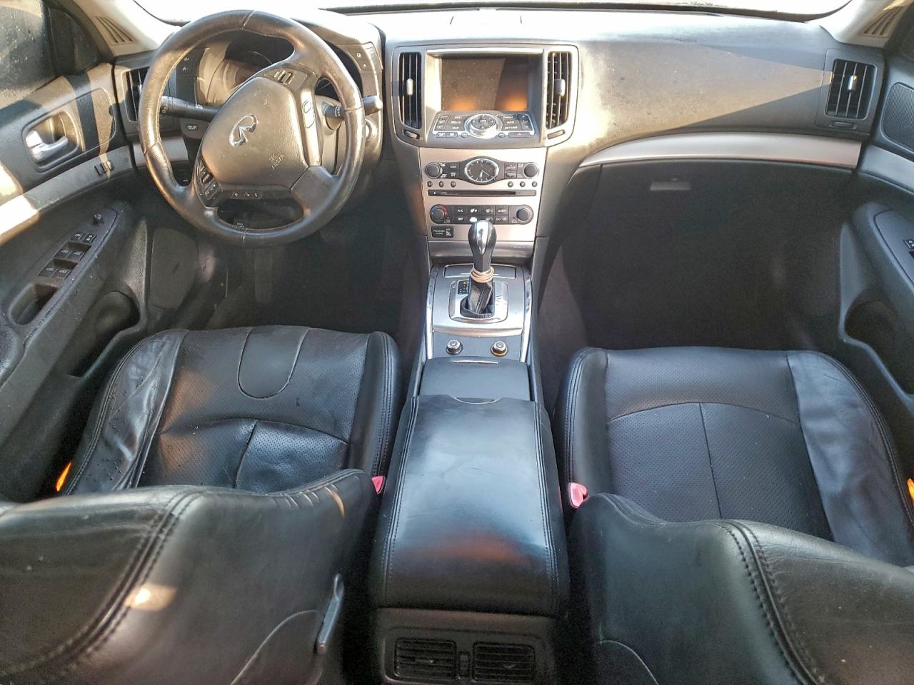 2012 INFINITI G37 BASE photo 8