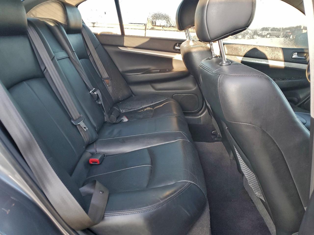 2012 INFINITI G37 BASE photo 10