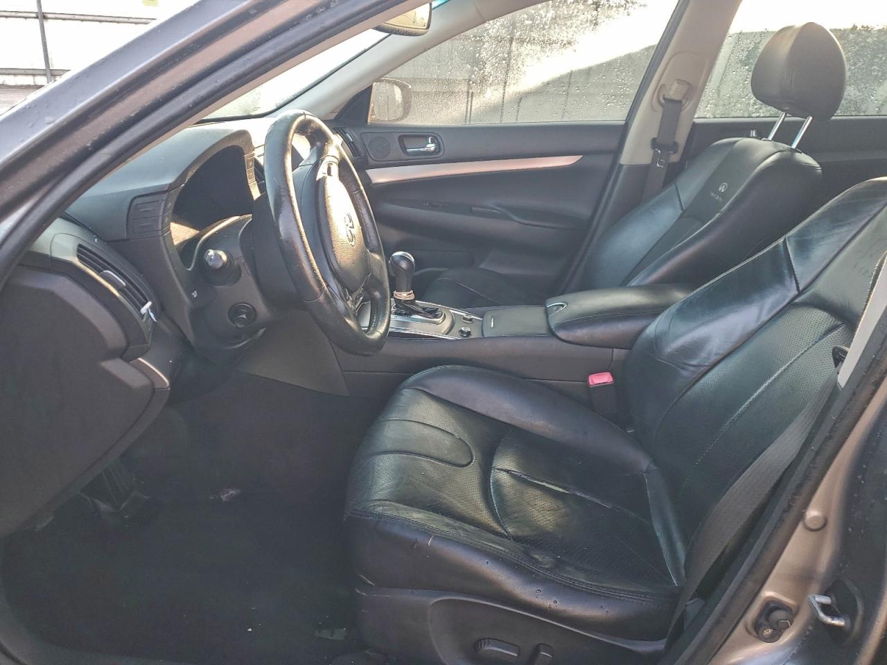 2012 INFINITI G37 BASE photo 7