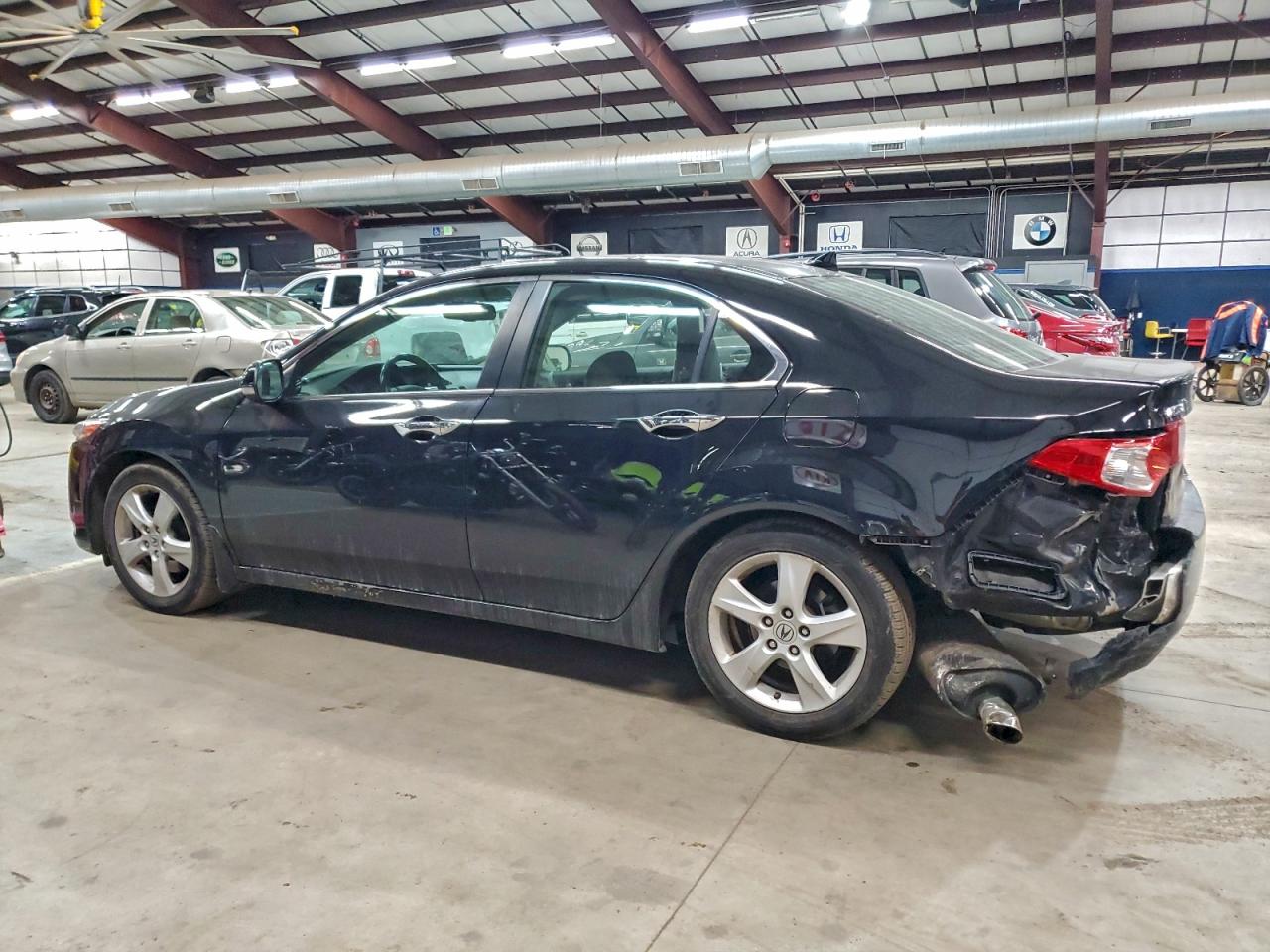 2010 ACURA TSX photo 2