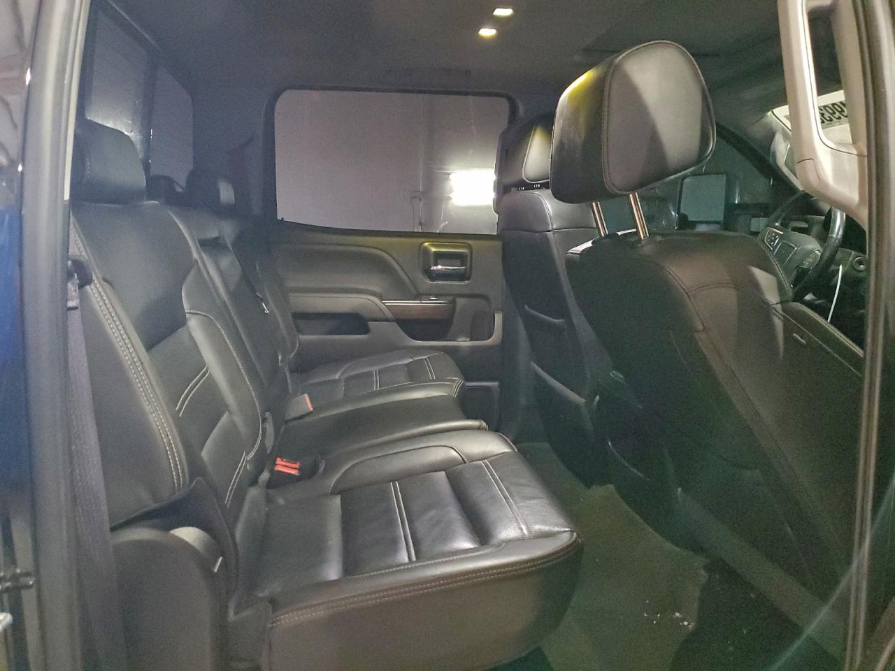 2017 GMC SIERRA K2500 DENALI photo 10