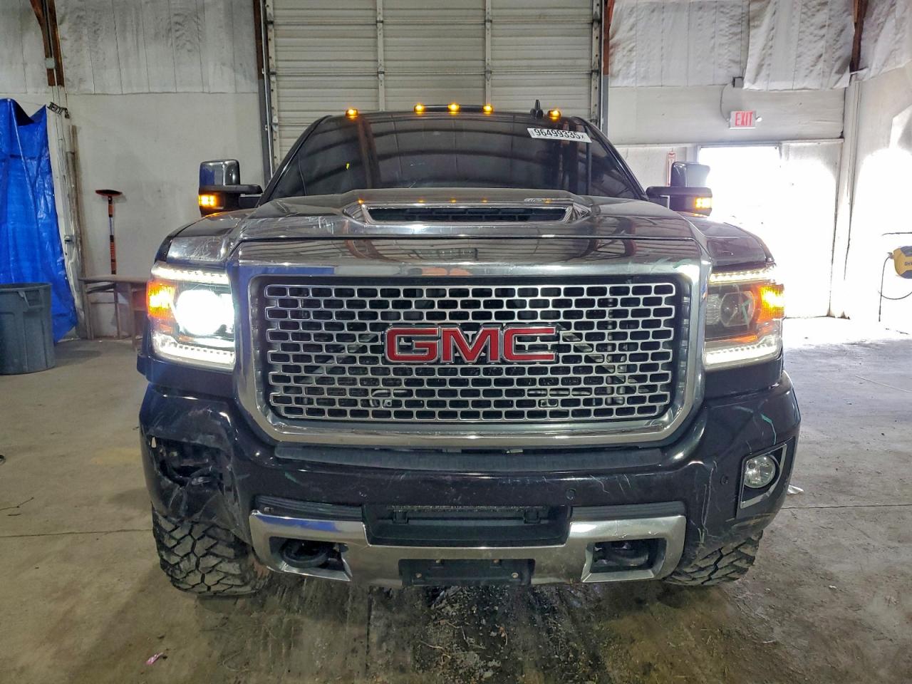 2017 GMC SIERRA K2500 DENALI photo 5