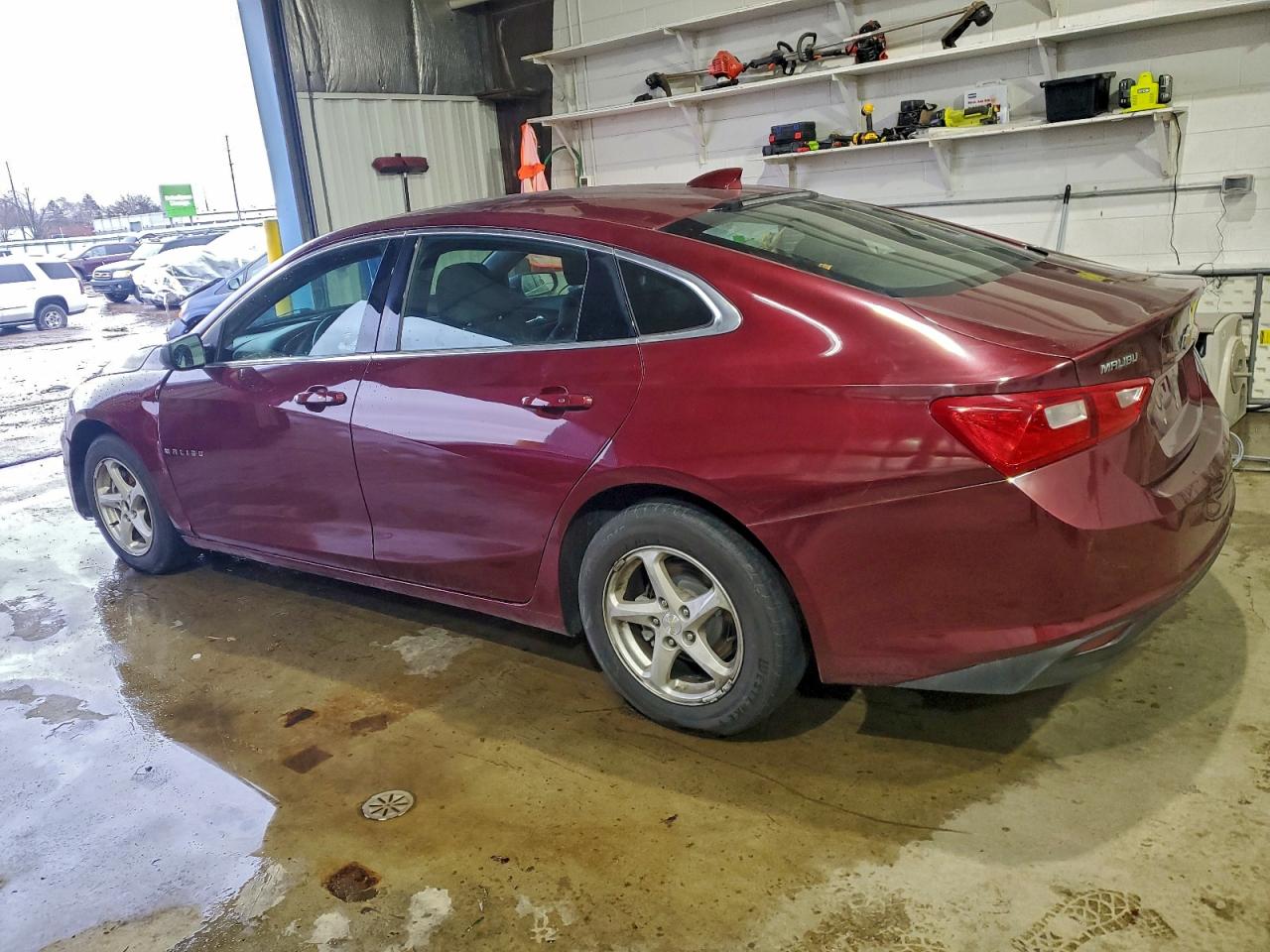 2016 CHEVROLET MALIBU LT photo 2