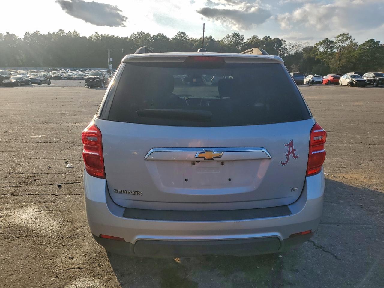 2017 CHEVROLET EQUINOX LT photo 6
