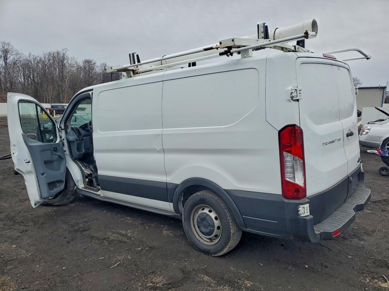 2017 FORD TRANSIT T-250 photo 2