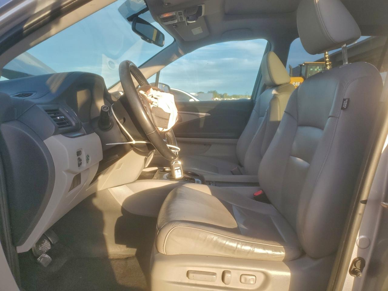 2016 HONDA PILOT EXL photo 13