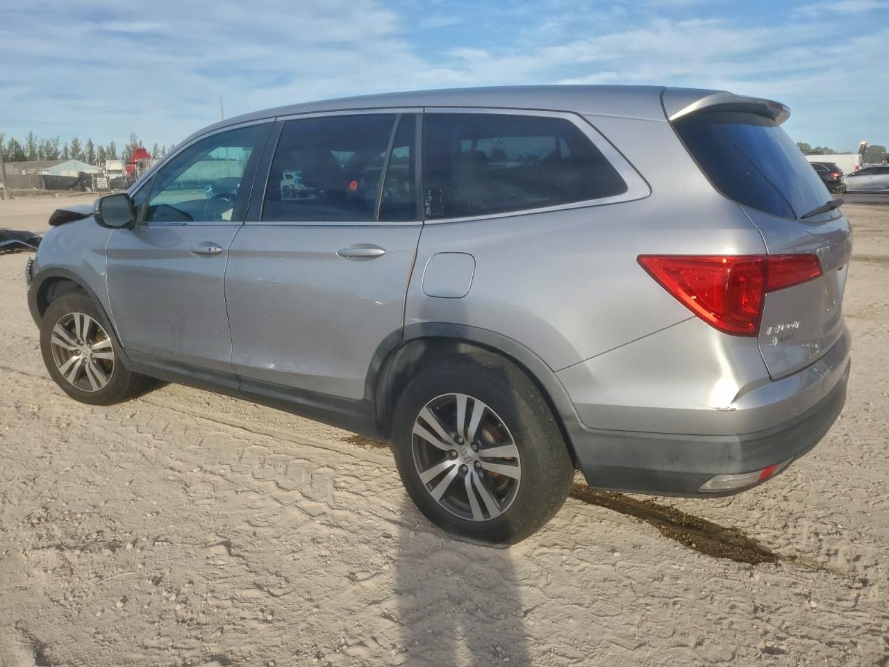 2016 HONDA PILOT EXL photo 3