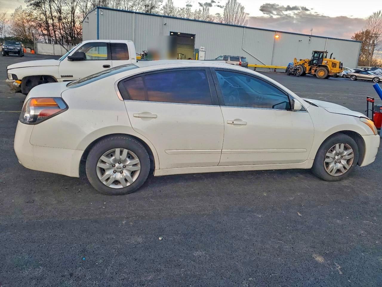 2011 NISSAN ALTIMA BASE photo 3