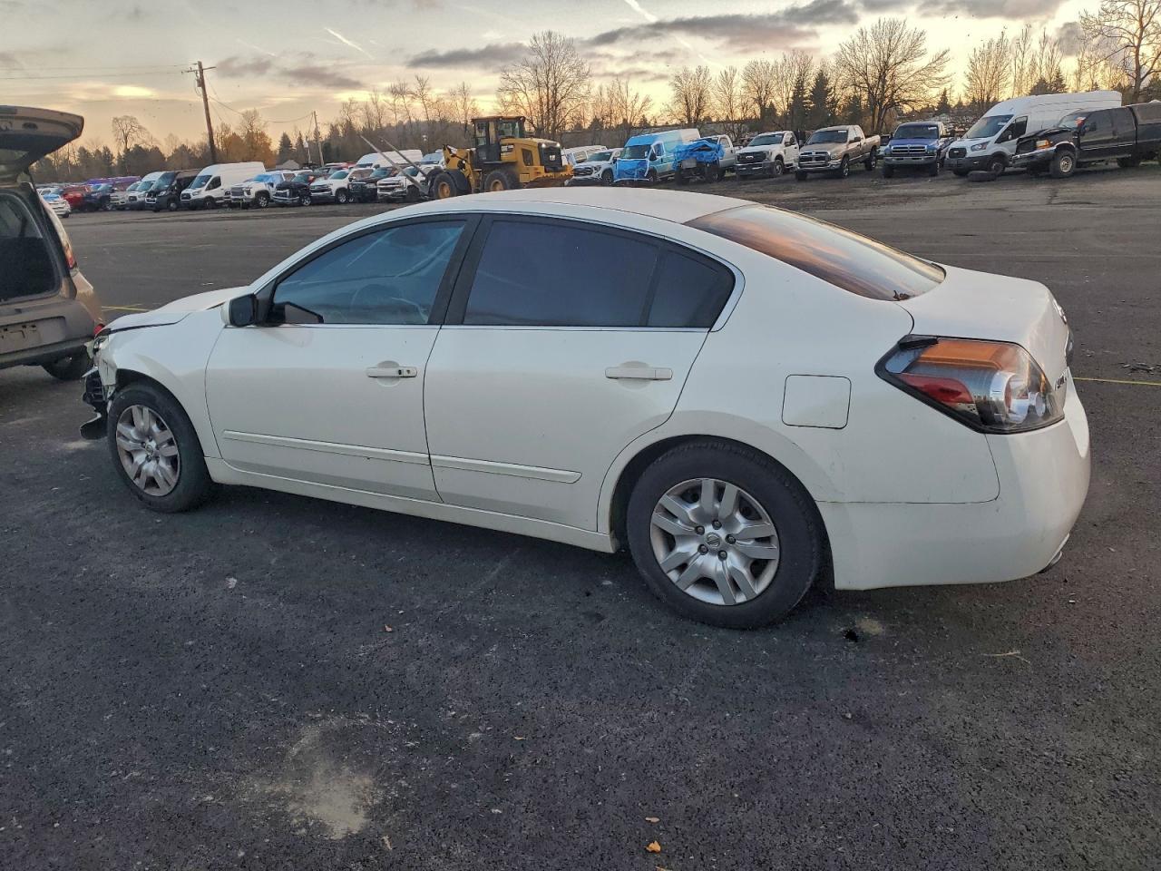 2011 NISSAN ALTIMA BASE photo 2