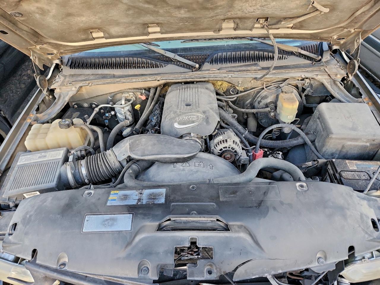 2002 CHEVROLET SILVERADO C1500 photo 11