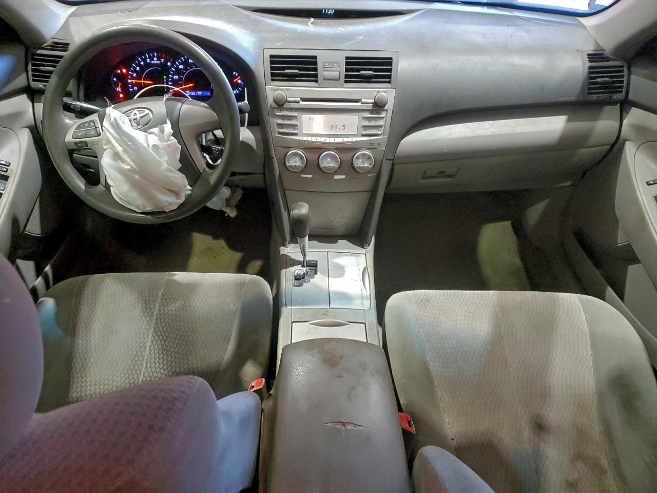 2011 TOYOTA CAMRY BASE photo 8