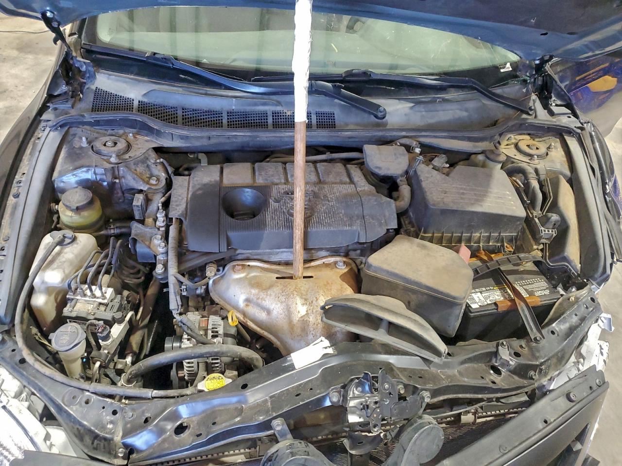 2011 TOYOTA CAMRY BASE photo 11