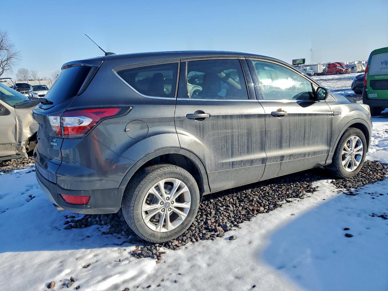 2017 FORD ESCAPE SE photo 3