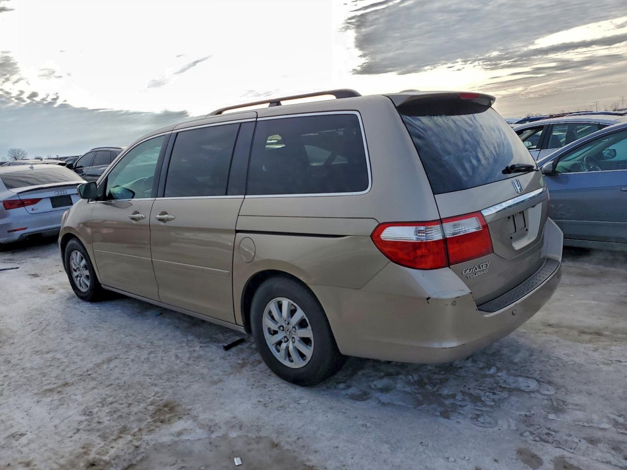 2007 HONDA ODYSSEY TOURING photo 2