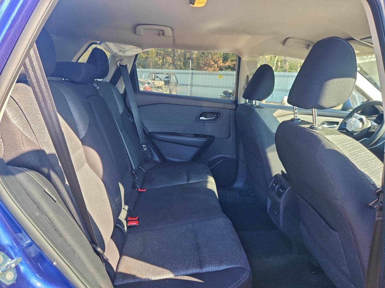 2021 NISSAN ROGUE SV photo 11