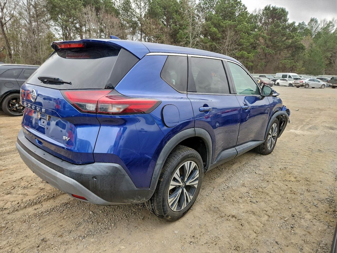 2021 NISSAN ROGUE SV photo 3