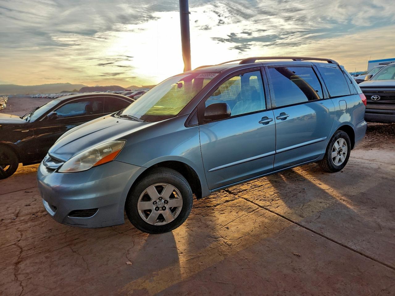 2007 TOYOTA SIENNA