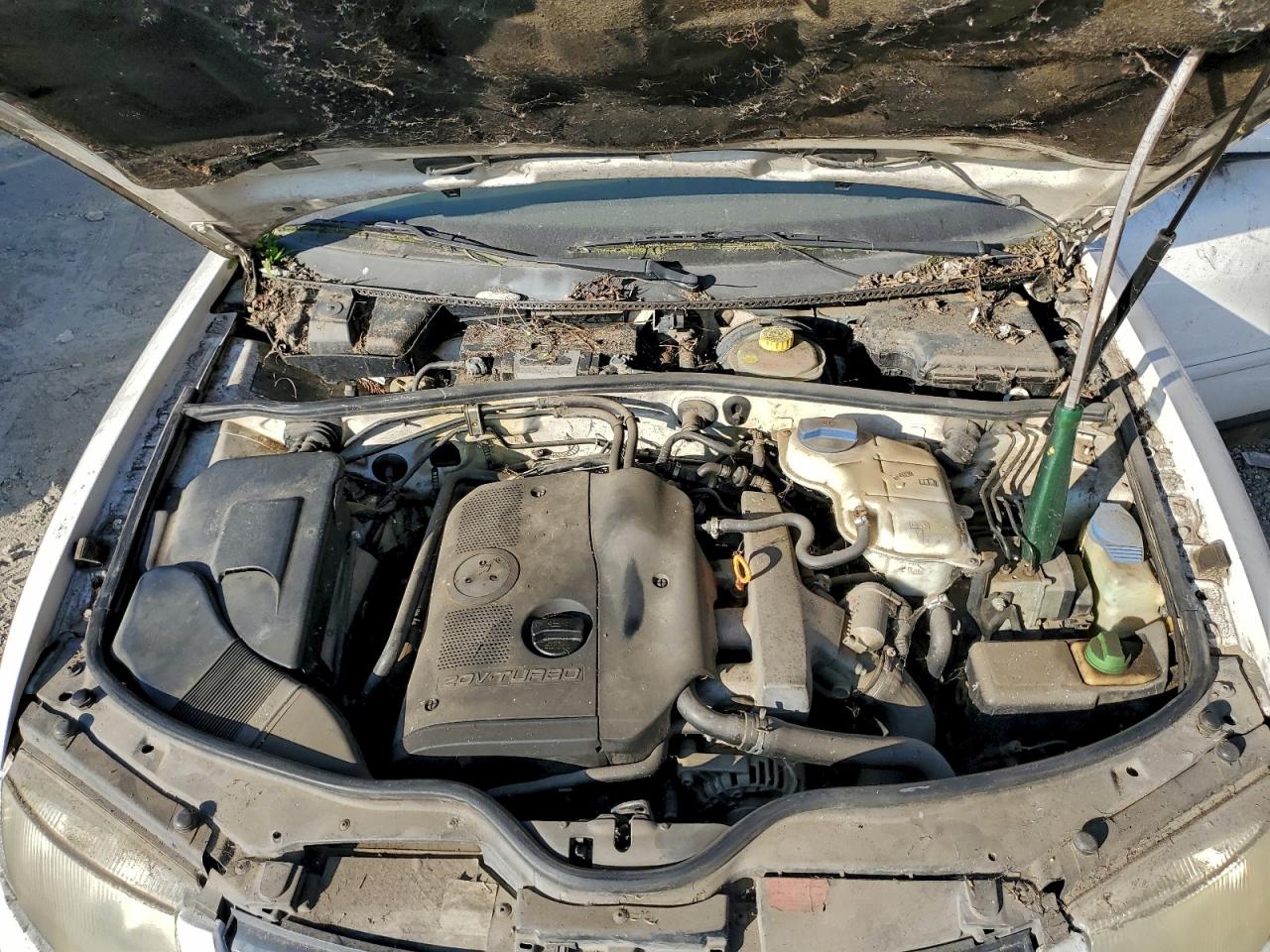 2000 VOLKSWAGEN PASSAT GLS photo 12
