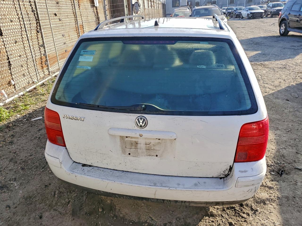 2000 VOLKSWAGEN PASSAT GLS photo 6