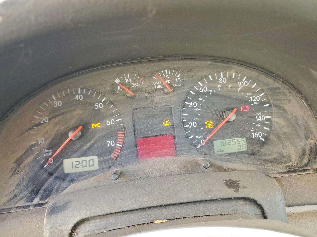 2000 VOLKSWAGEN PASSAT GLS photo 9