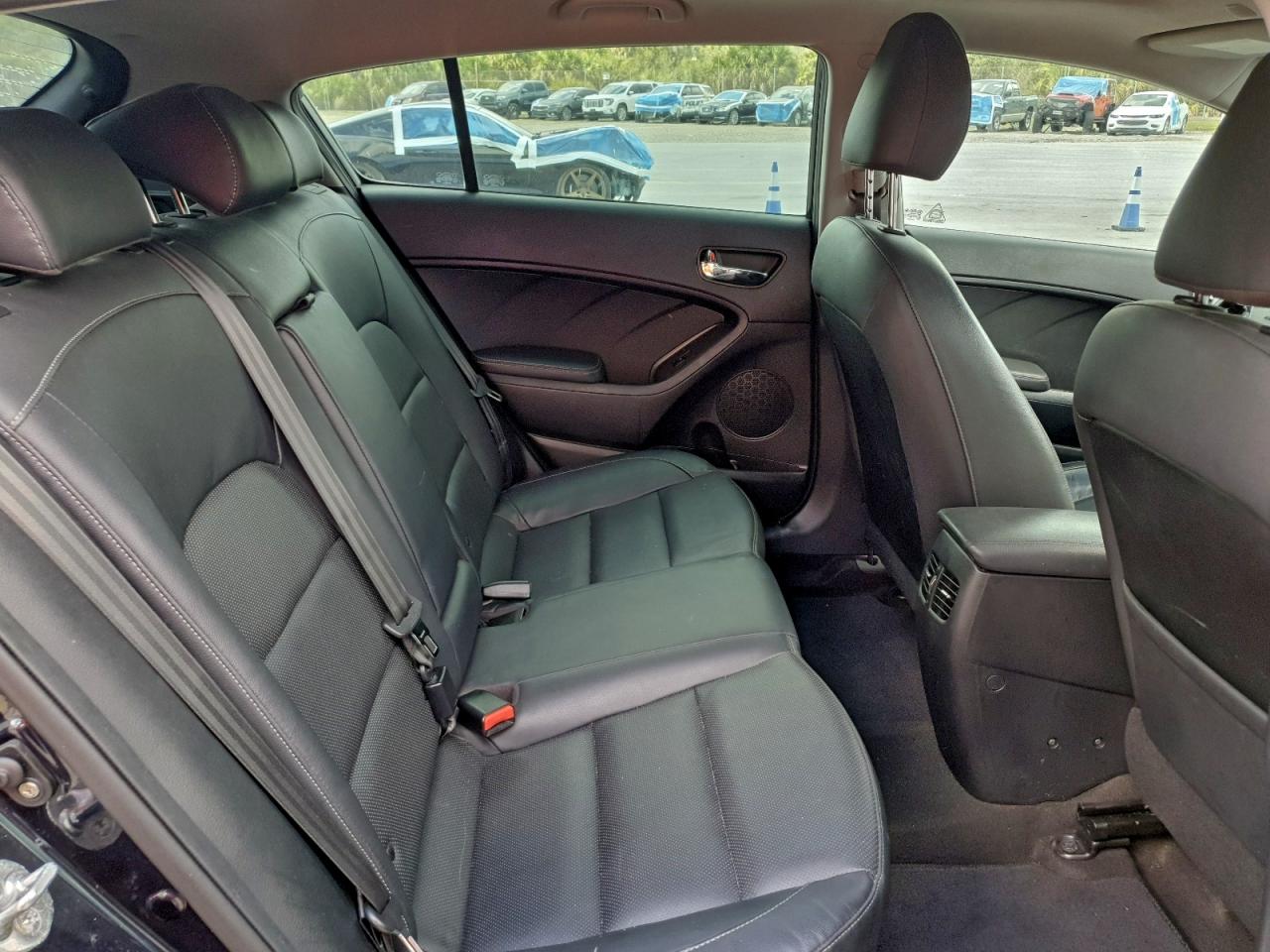 2017 KIA FORTE EX photo 10