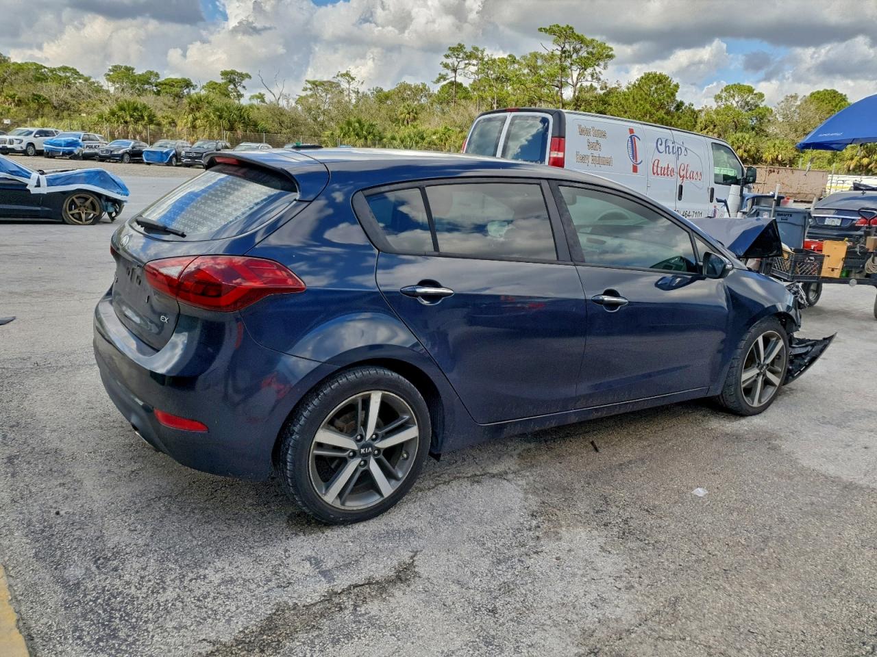 2017 KIA FORTE EX photo 3
