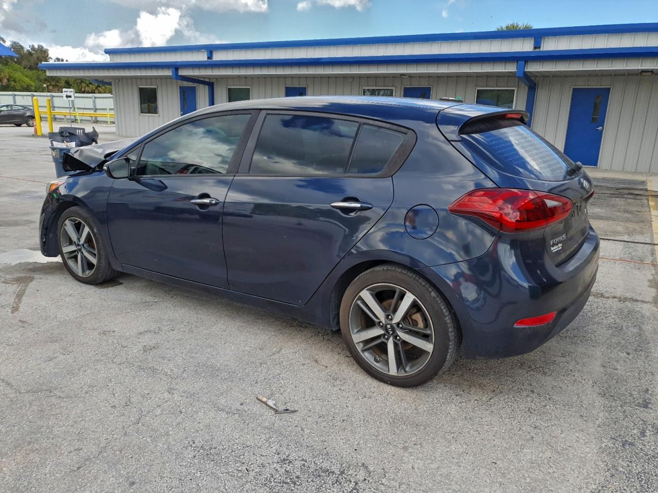 2017 KIA FORTE EX photo 2