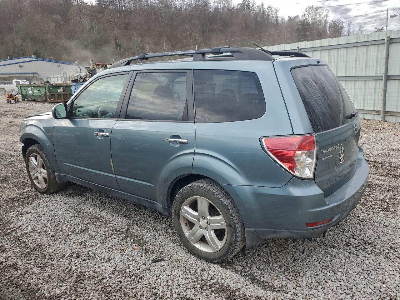2010 SUBARU FORESTER 2.5X LIMITED photo 2