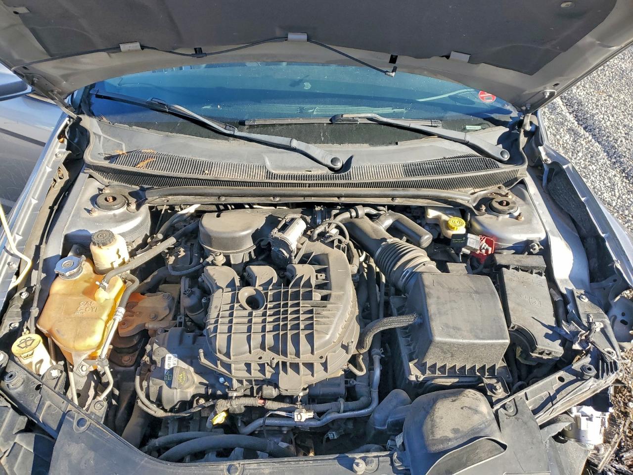2013 CHRYSLER 200 LX photo 11