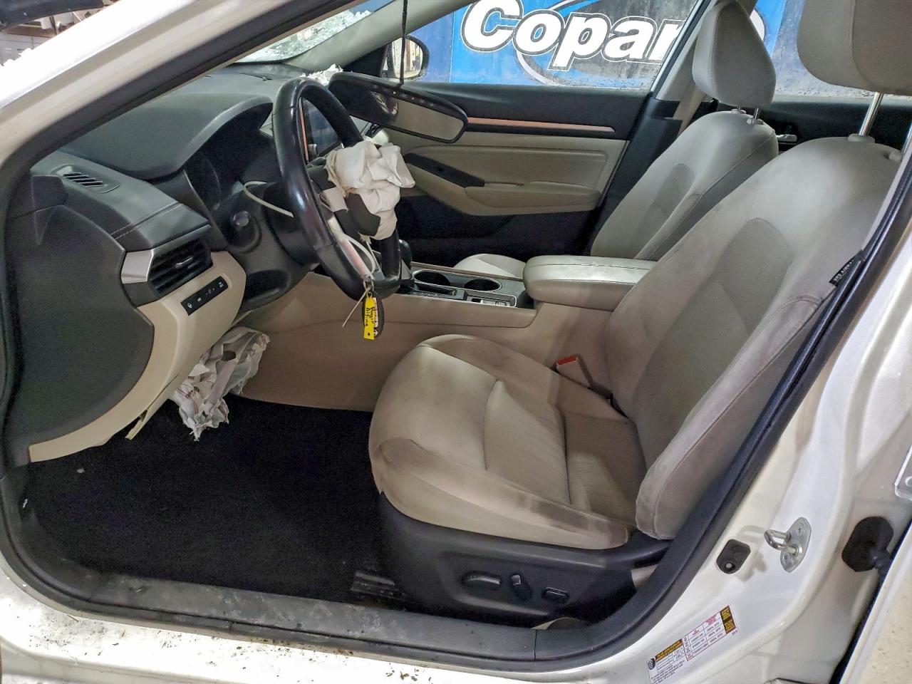 2019 NISSAN ALTIMA SV photo 7
