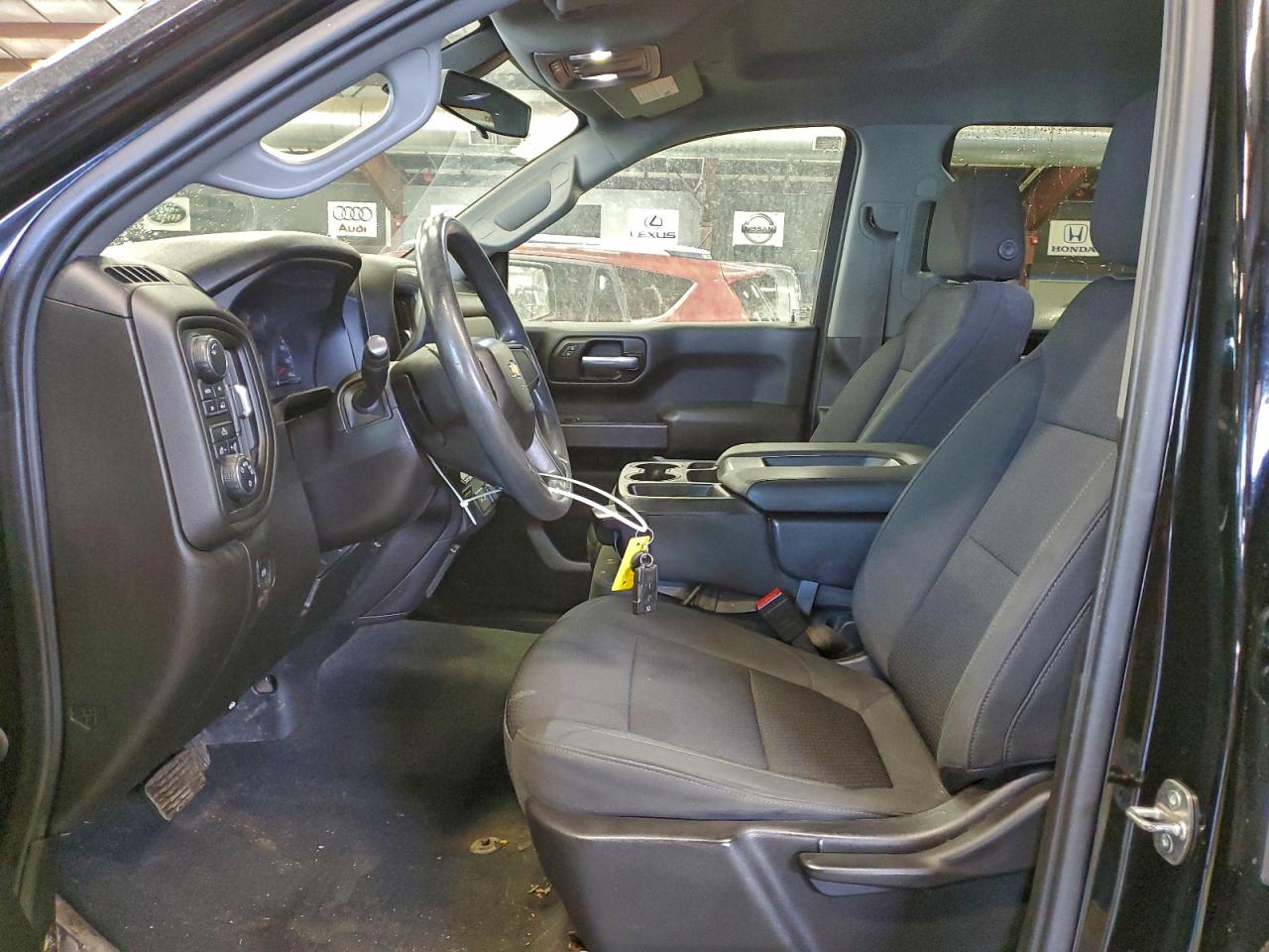 2021 CHEVROLET SILVERADO K1500 CUSTOM photo 7