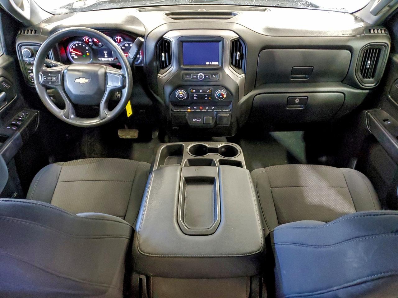 2021 CHEVROLET SILVERADO K1500 CUSTOM photo 8