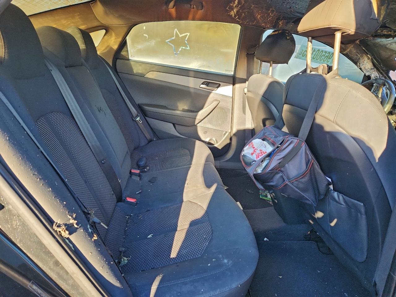 2018 HYUNDAI SONATA SE photo 10