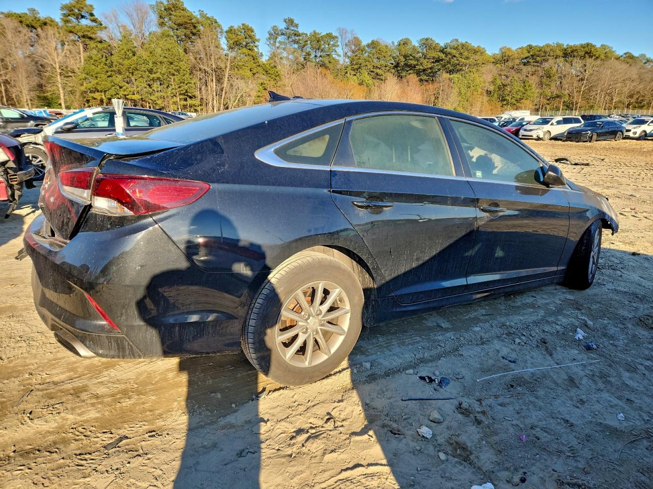 2018 HYUNDAI SONATA SE photo 3