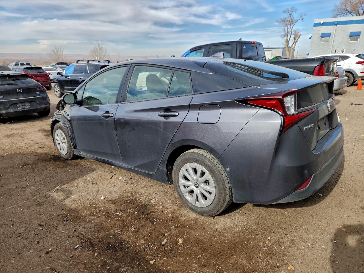 2019 TOYOTA PRIUS photo 2