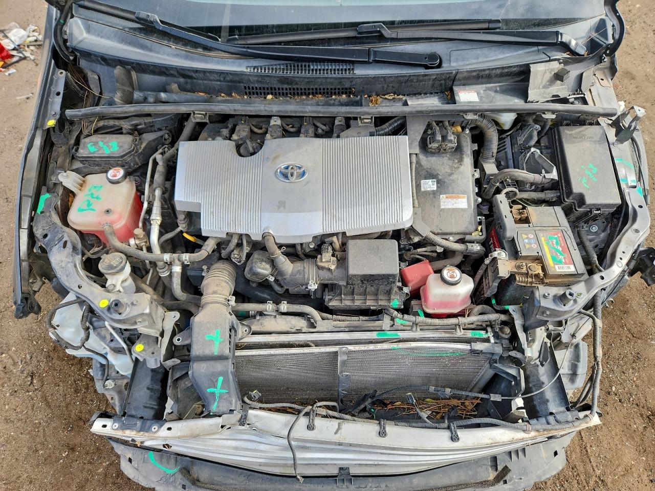 2019 TOYOTA PRIUS photo 11