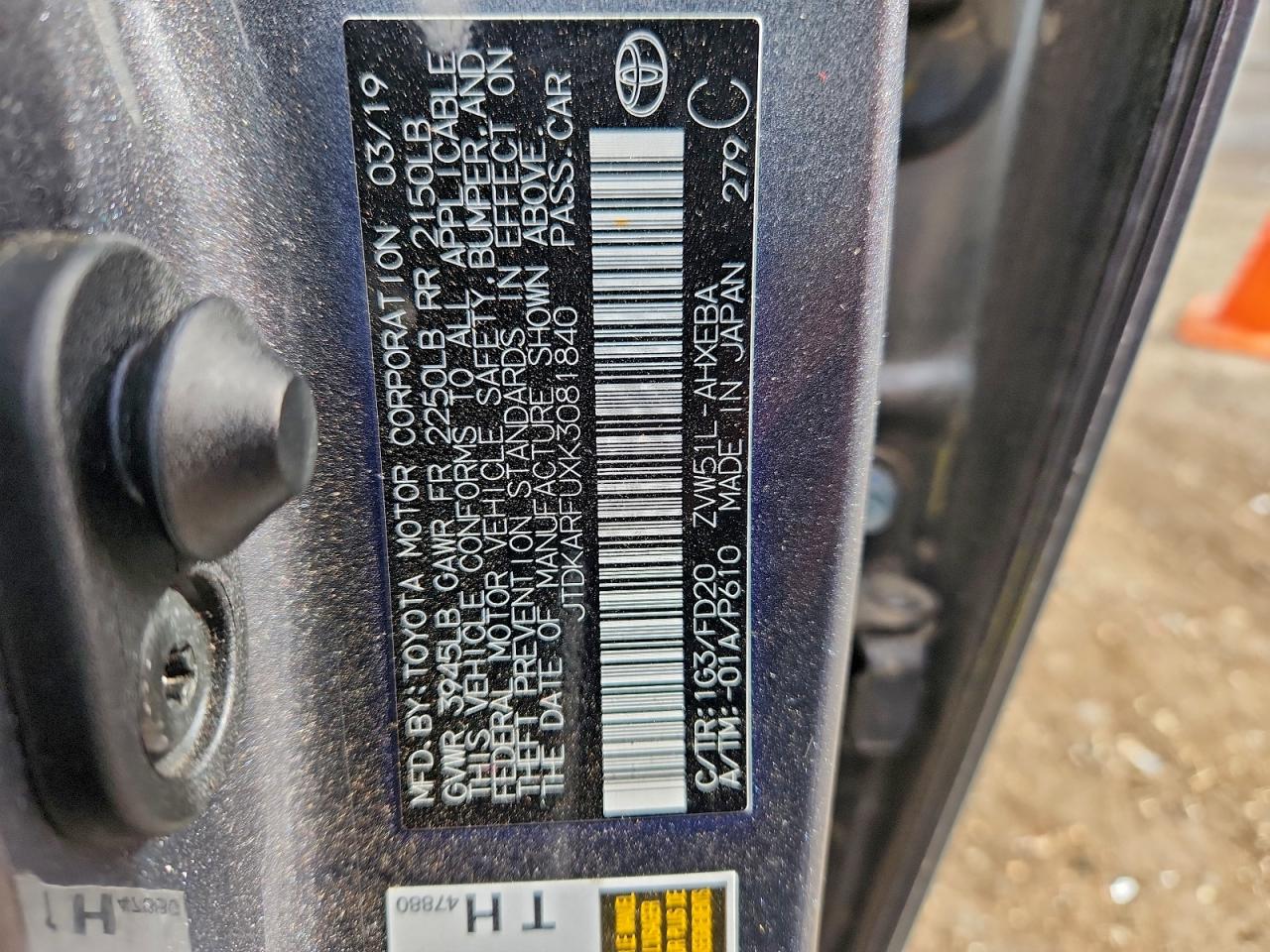 2019 TOYOTA PRIUS photo 13