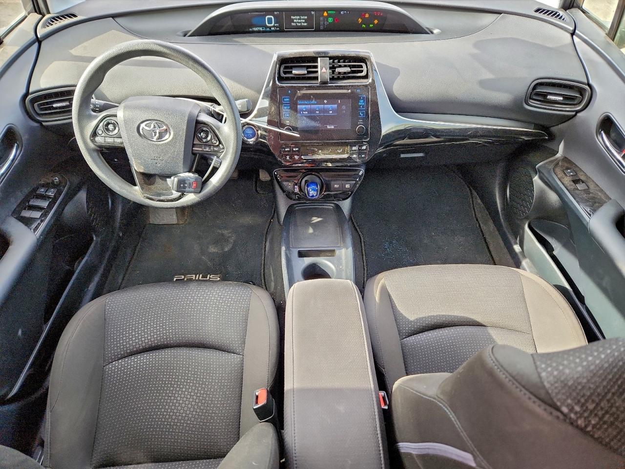 2019 TOYOTA PRIUS photo 8