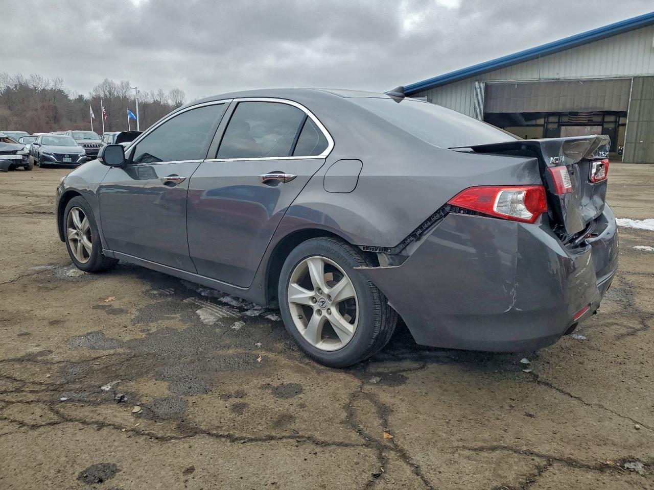 2010 ACURA TSX photo 2