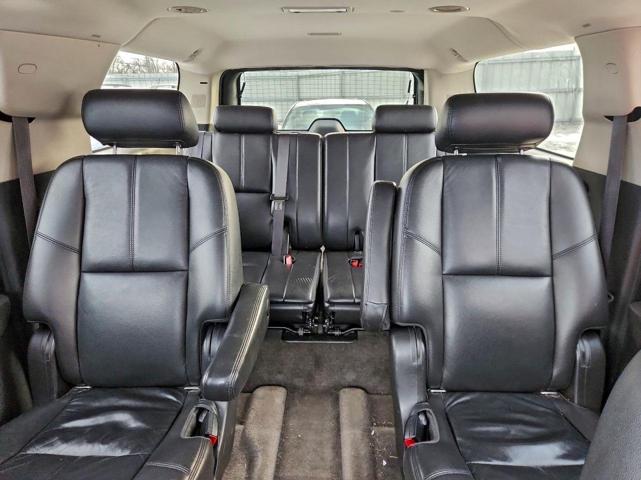 2009 GMC YUKON XL K1500 SLT photo 10