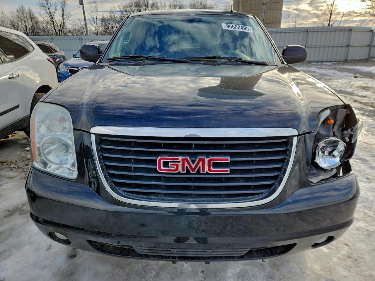 2009 GMC YUKON XL K1500 SLT photo 5
