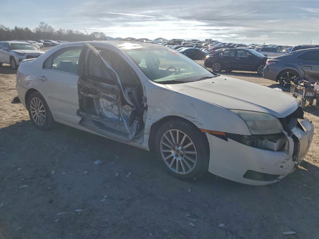 2008 MERCURY MILAN photo 4