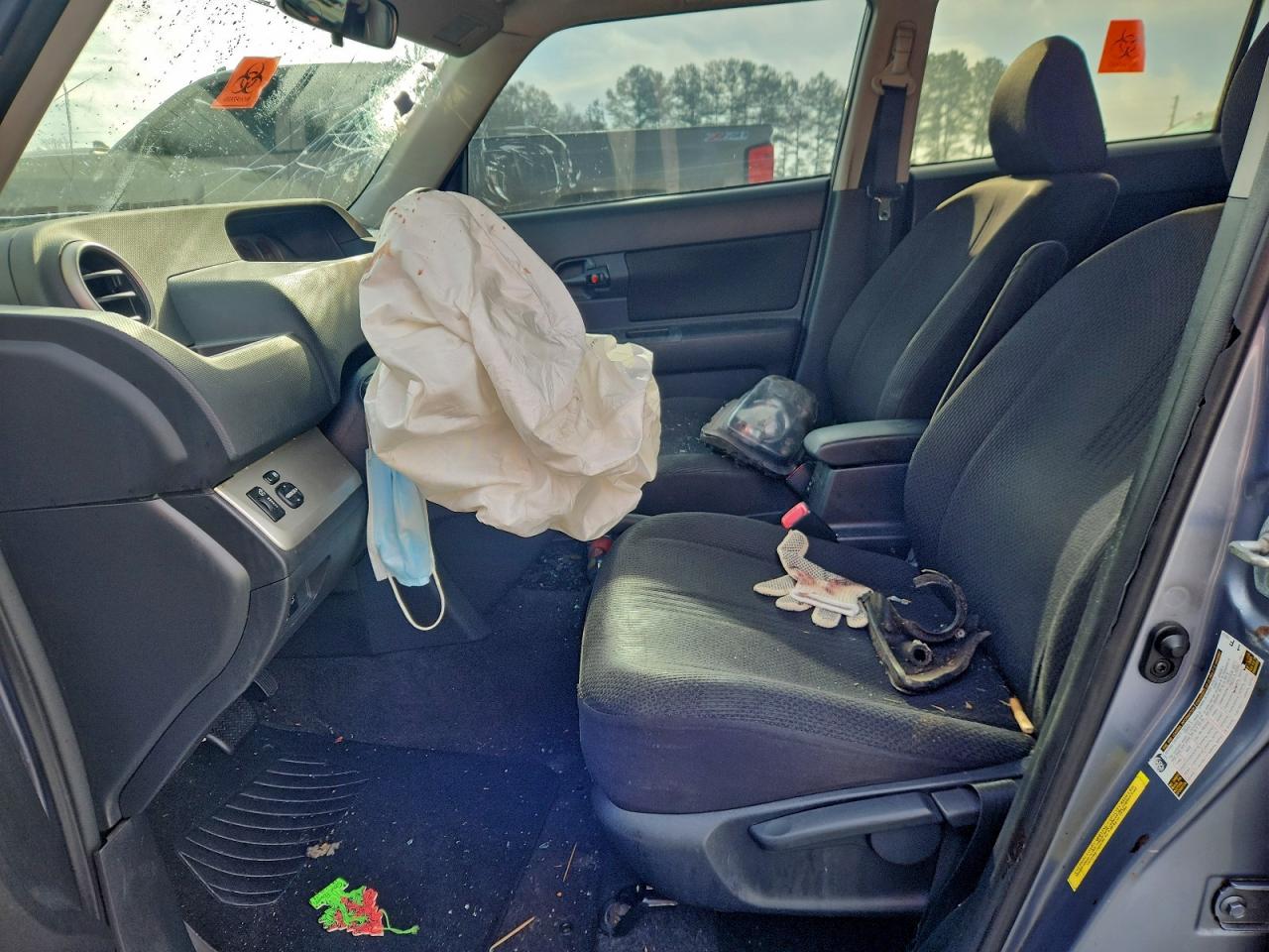 2010 TOYOTA SCION XB photo 7