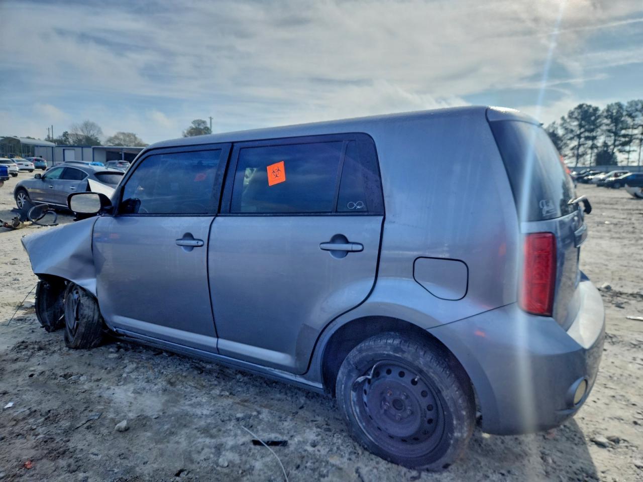 2010 TOYOTA SCION XB photo 2
