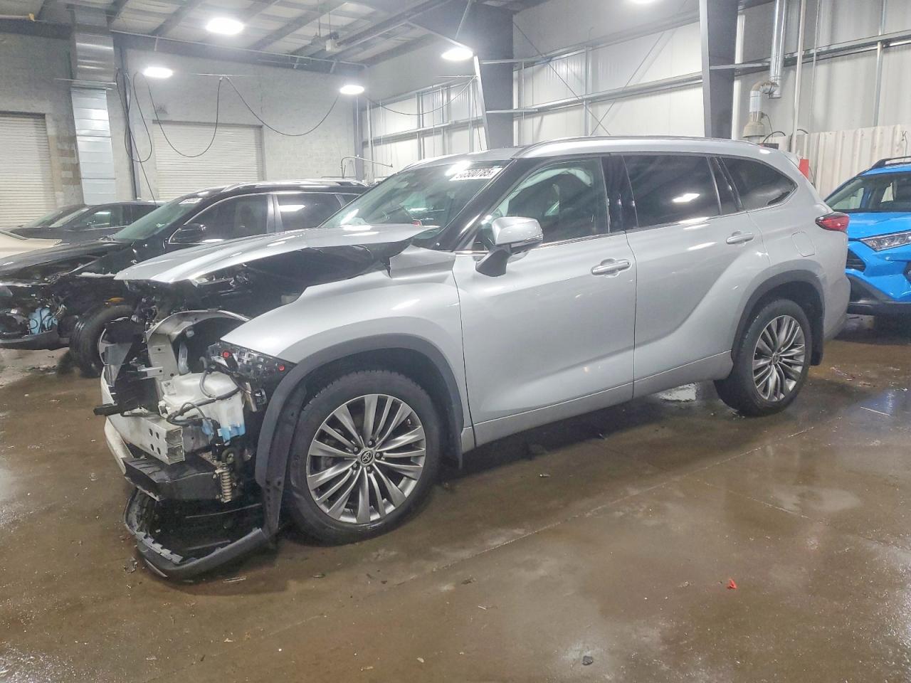 2020 TOYOTA HIGHLANDER