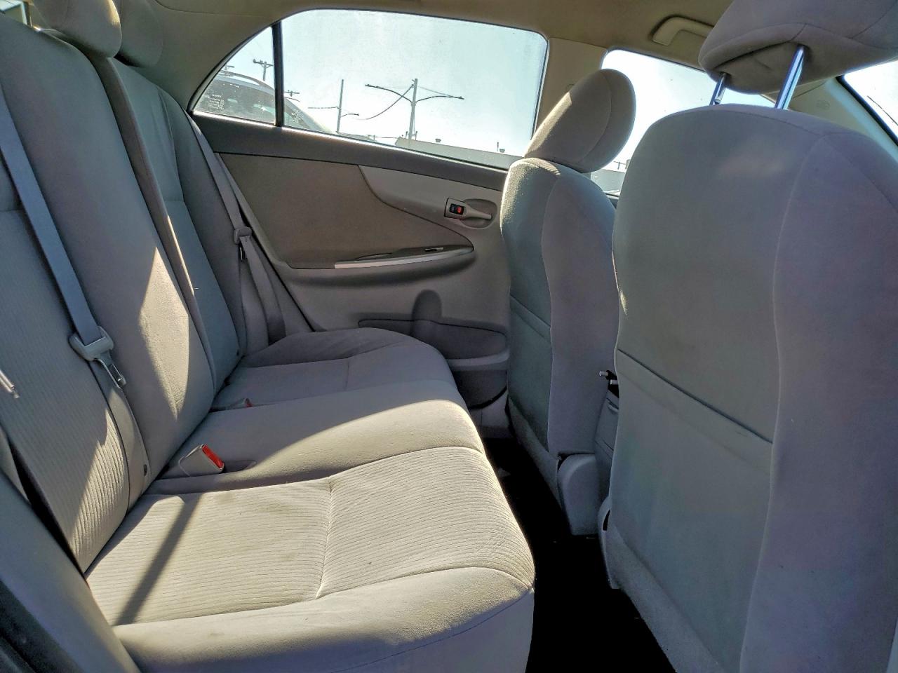 2010 TOYOTA COROLLA BASE photo 10